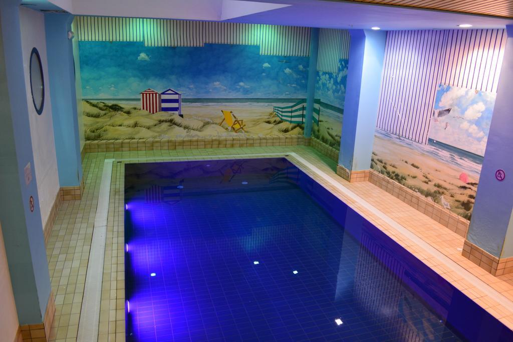 Hotel Royal Astor オステンド エクステリア 写真