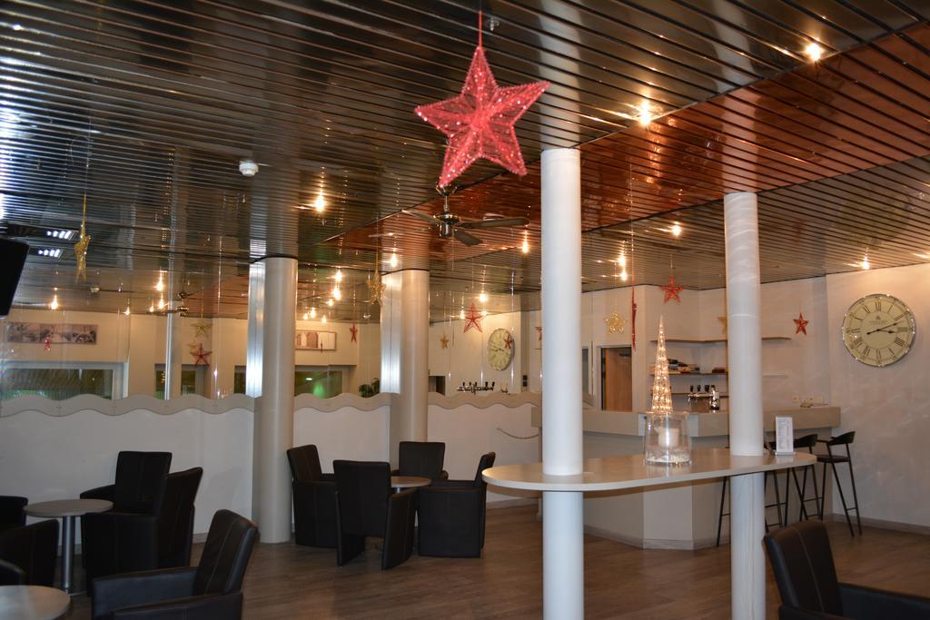 Hotel Royal Astor オステンド エクステリア 写真