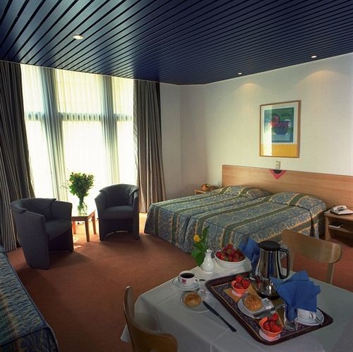 Hotel Royal Astor オステンド エクステリア 写真